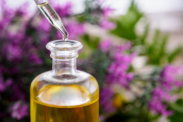 Jojoba Oil For Hair Growth: Our Analysis