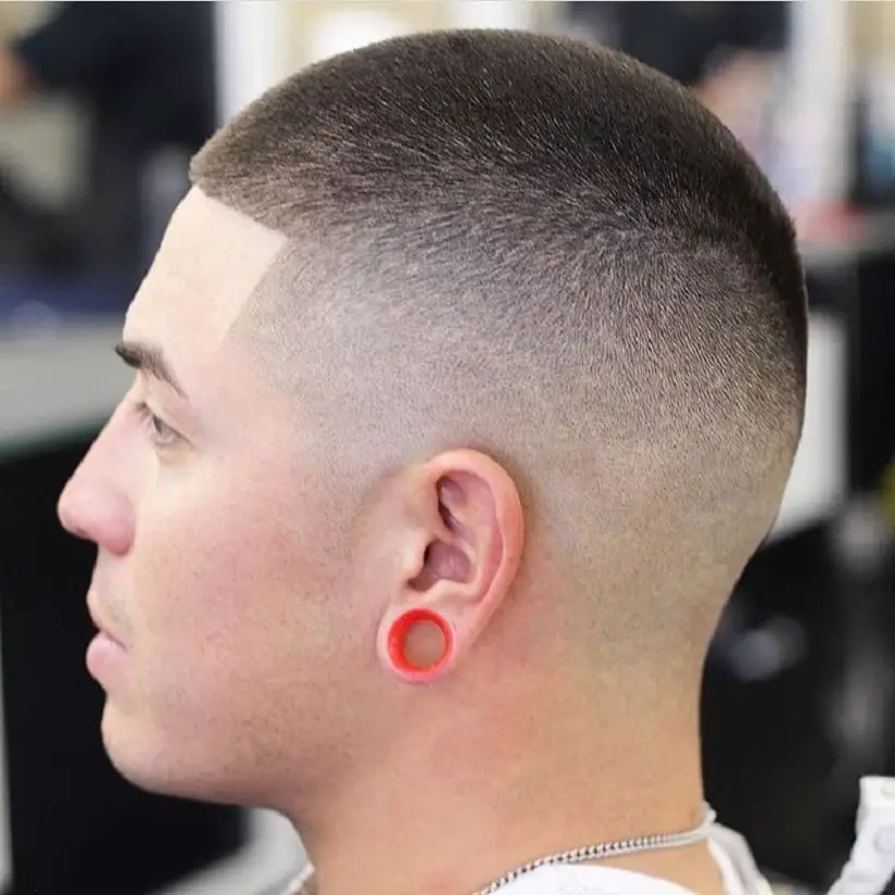 Короткий 6. Базз фэйд. Buzz Cut фейд. Базз фейд стрижка. Buzz Fade Cut стрижка.