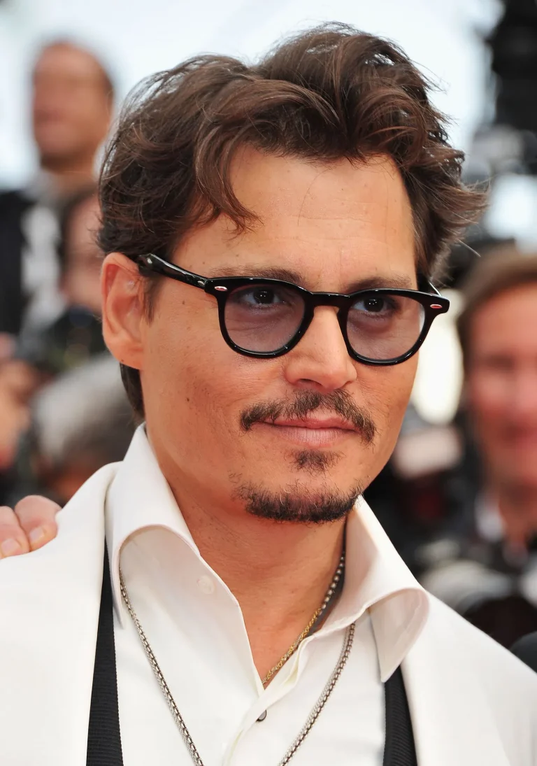 6 Well-Known Johnny Depp Hairstyle Easy To Do