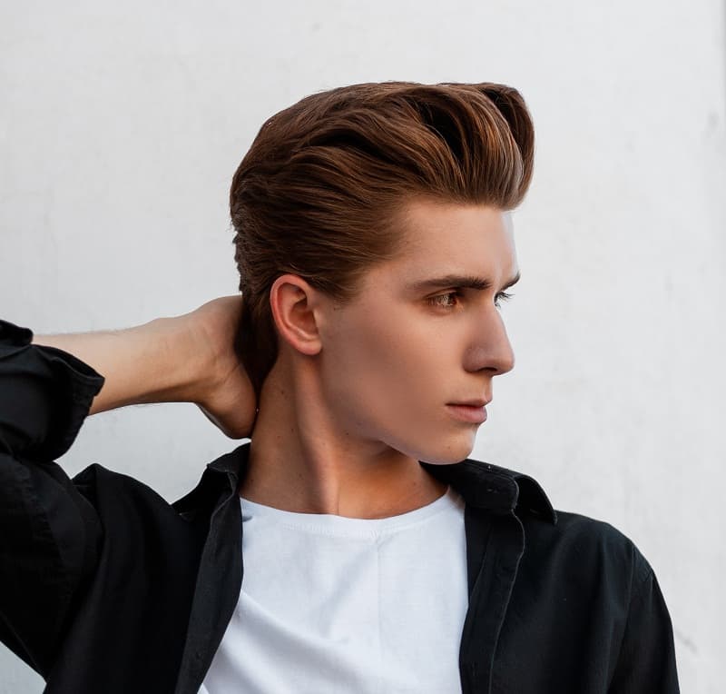 Highlighted crest greaser haircut