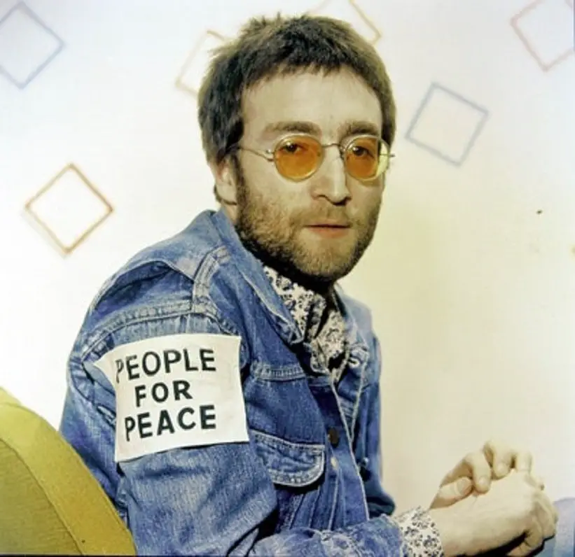 The John Lennon style